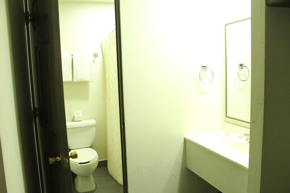 Hotel Plaza Del Arco - مونتيري المظهر الخارجي الصورة