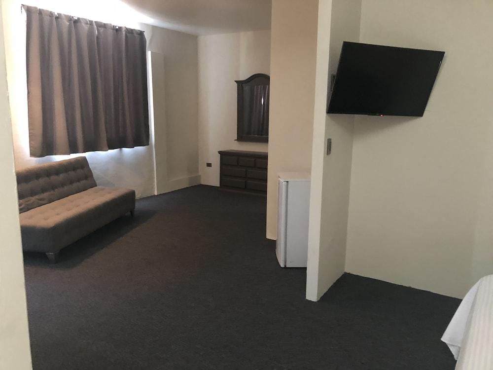 Hotel Plaza Del Arco - مونتيري المظهر الخارجي الصورة