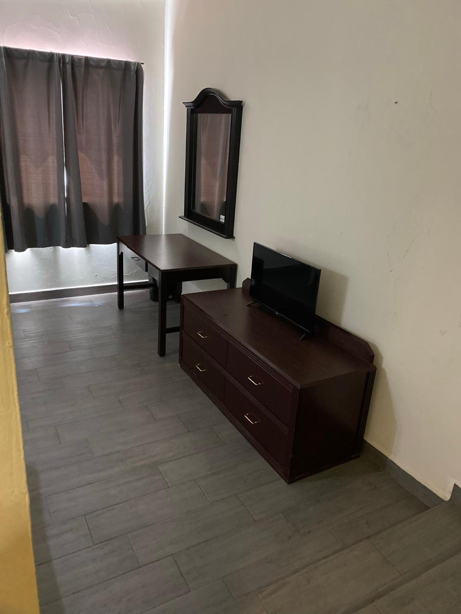 Hotel Plaza Del Arco - مونتيري المظهر الخارجي الصورة