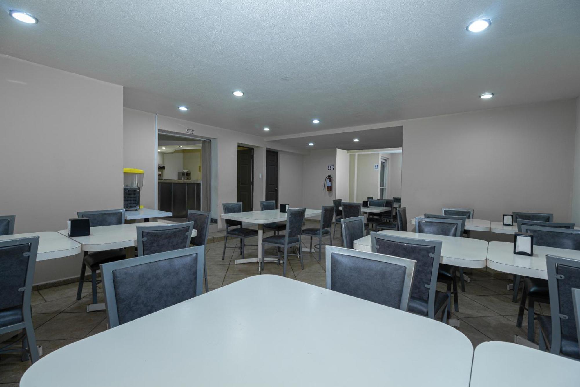 Hotel Plaza Del Arco - مونتيري المظهر الخارجي الصورة