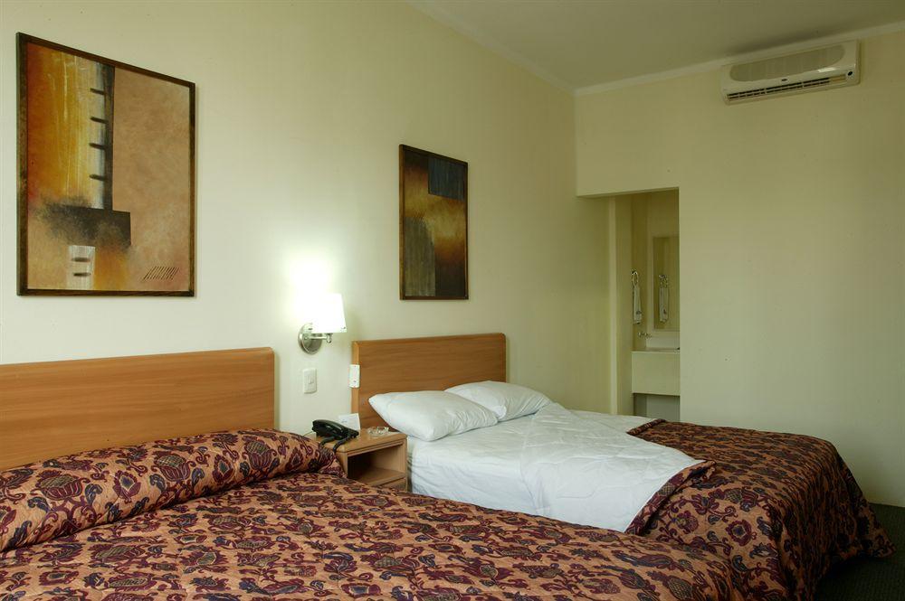 Hotel Plaza Del Arco - مونتيري المظهر الخارجي الصورة